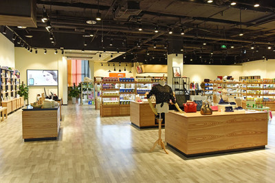 卖场,进口商店,日用百货